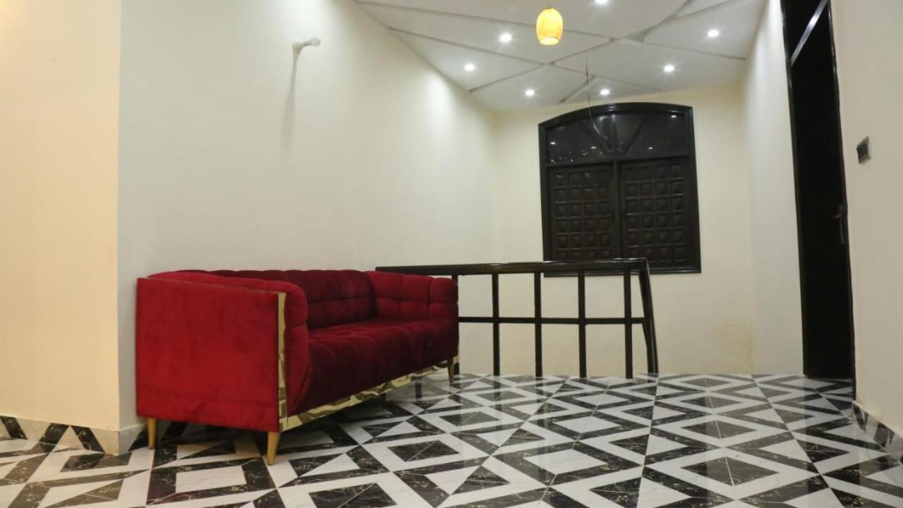 Hotel De Smart Multan Ngoại thất bức ảnh