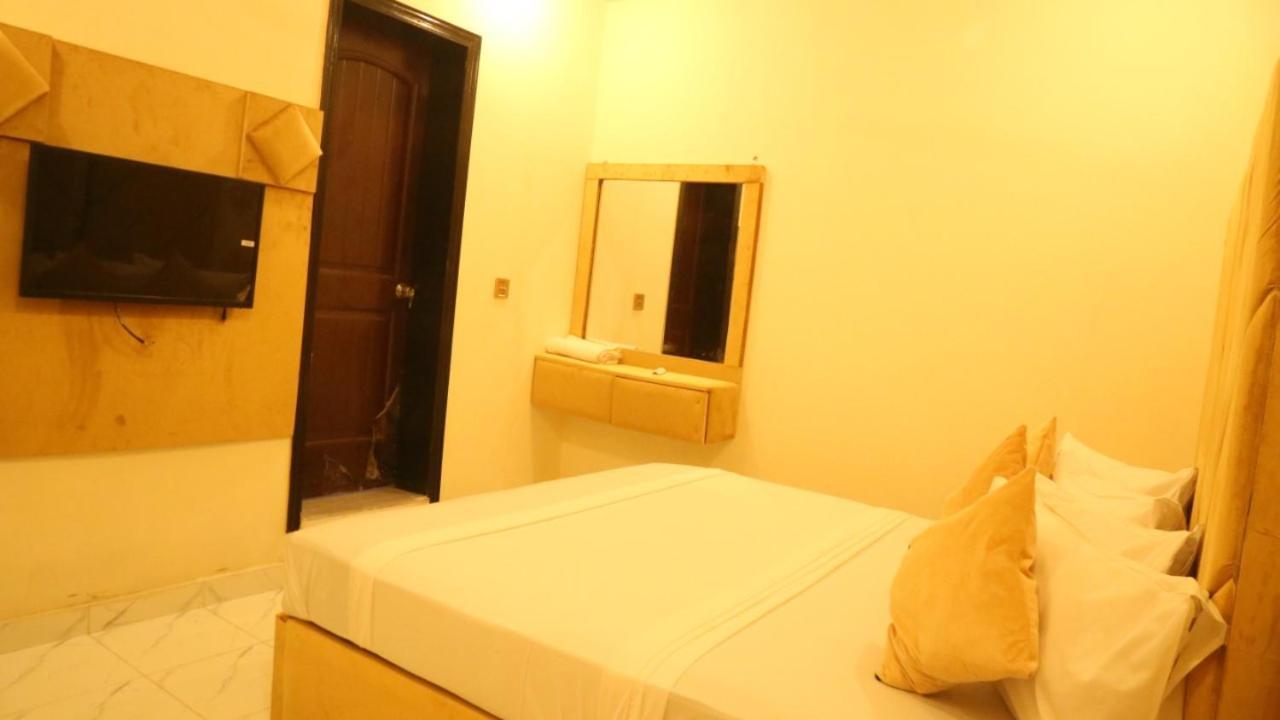 Hotel De Smart Multan Ngoại thất bức ảnh