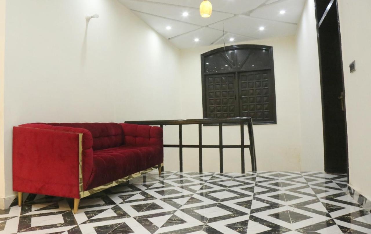 Hotel De Smart Multan Ngoại thất bức ảnh
