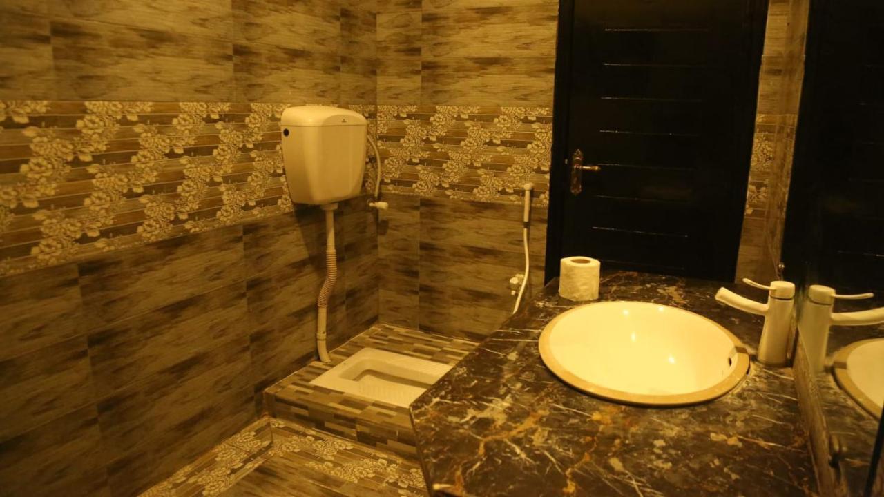 Hotel De Smart Multan Ngoại thất bức ảnh