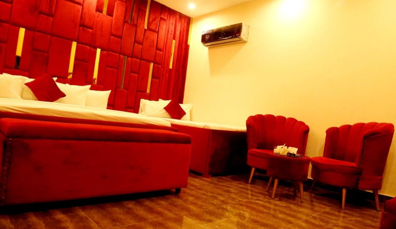 Hotel De Smart Multan Ngoại thất bức ảnh