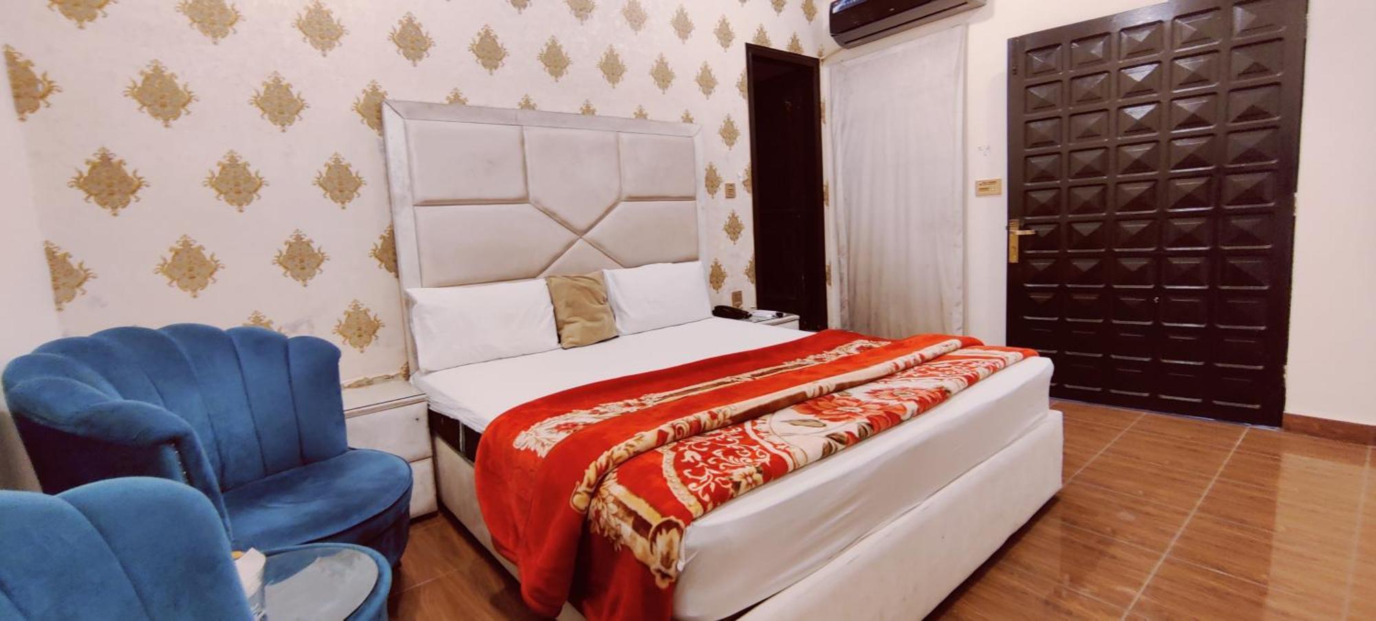 Hotel De Smart Multan Ngoại thất bức ảnh